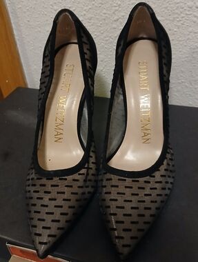 Stuart Weitzman Stuart 100 Mesh & Suede Pointed Toe Pumps - Black/Gold - Size 6